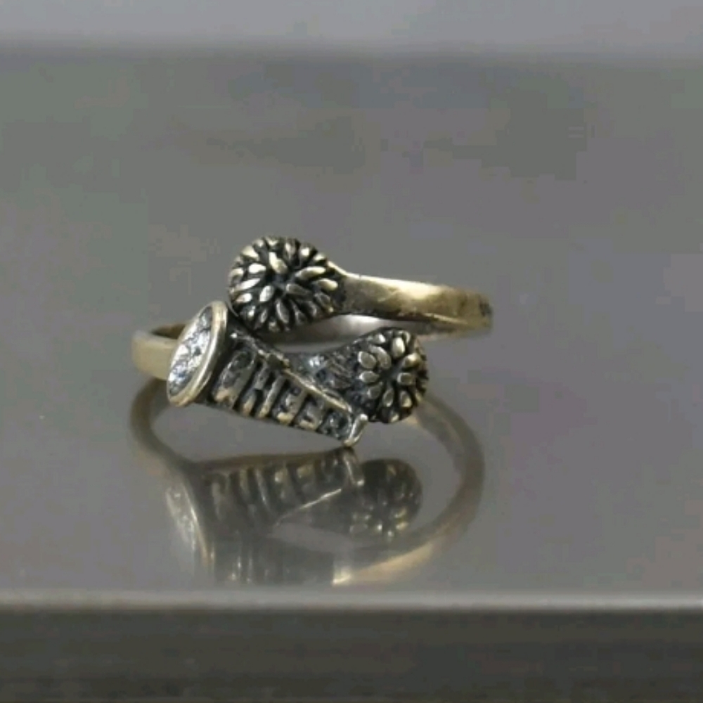 Sterling Silver Cheerleader ring size 6.           E8